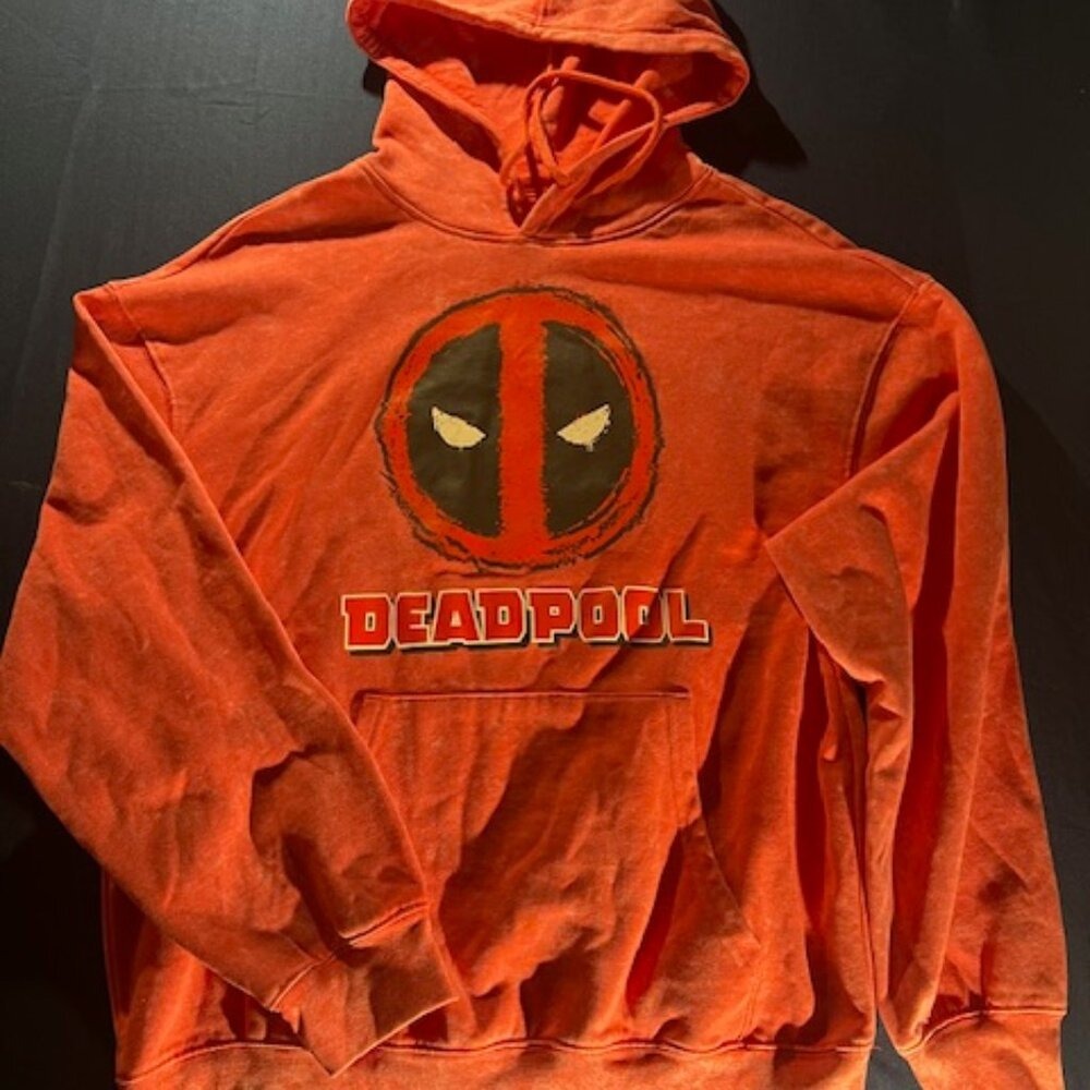 MARVEL Deadpool hooded sweatshirt Men's Medium distressed red/orange